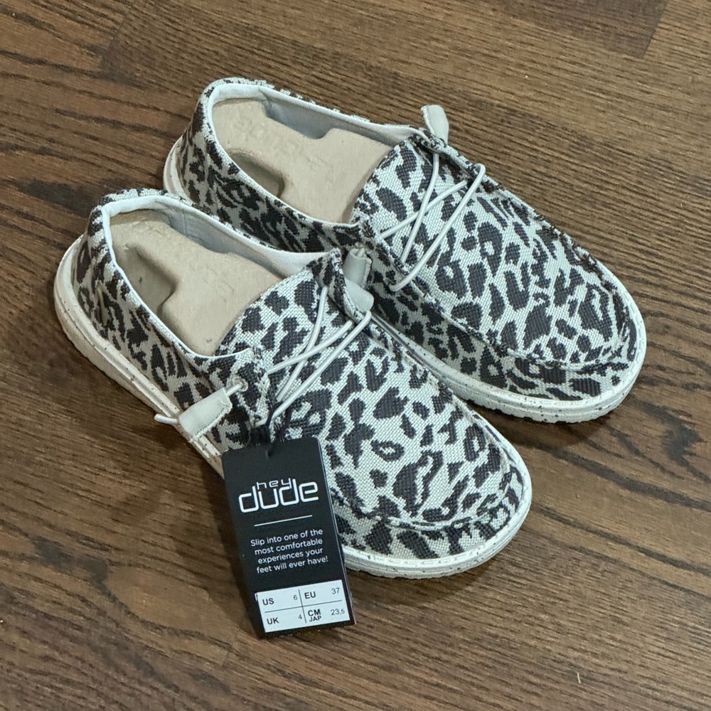 Hey Dude Wendy Woven Cheetah Grey